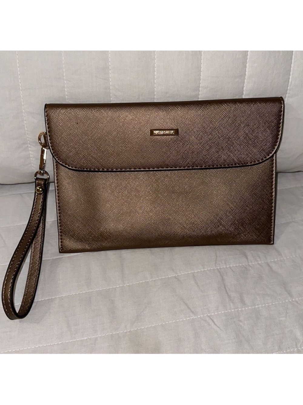 Elim & Paul Taupe Gold Tone Metallic Envelope Clutch Wristlet
